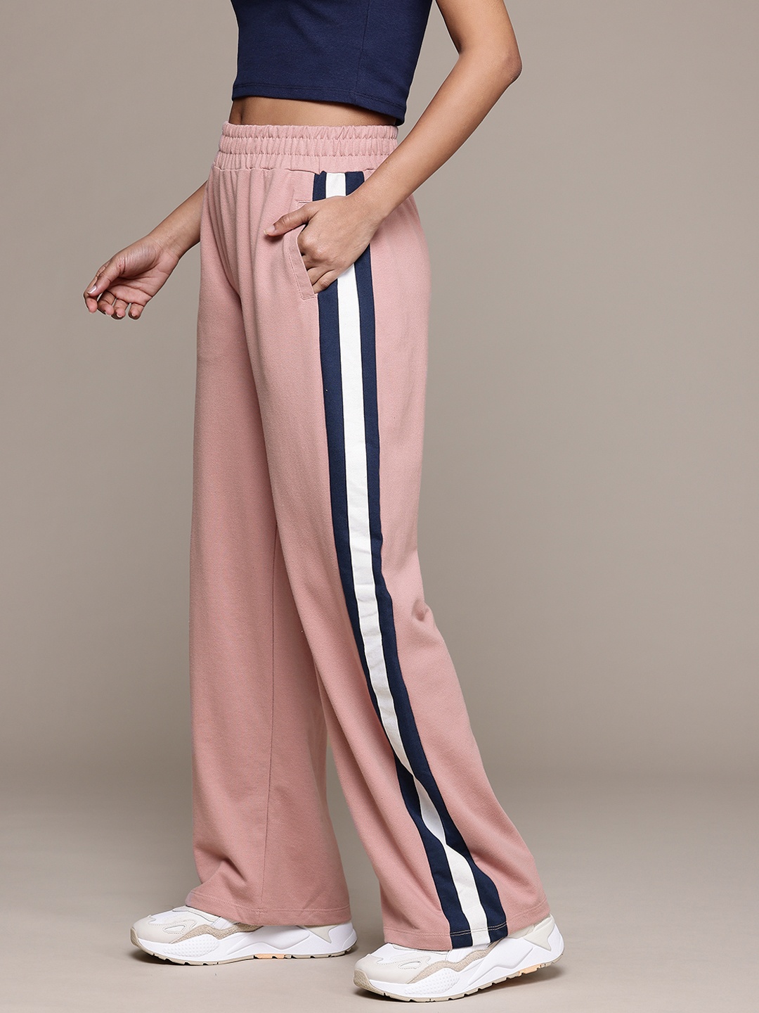 

The Roadster Lifestyle Co. Side-Striped Track Pants, Rose