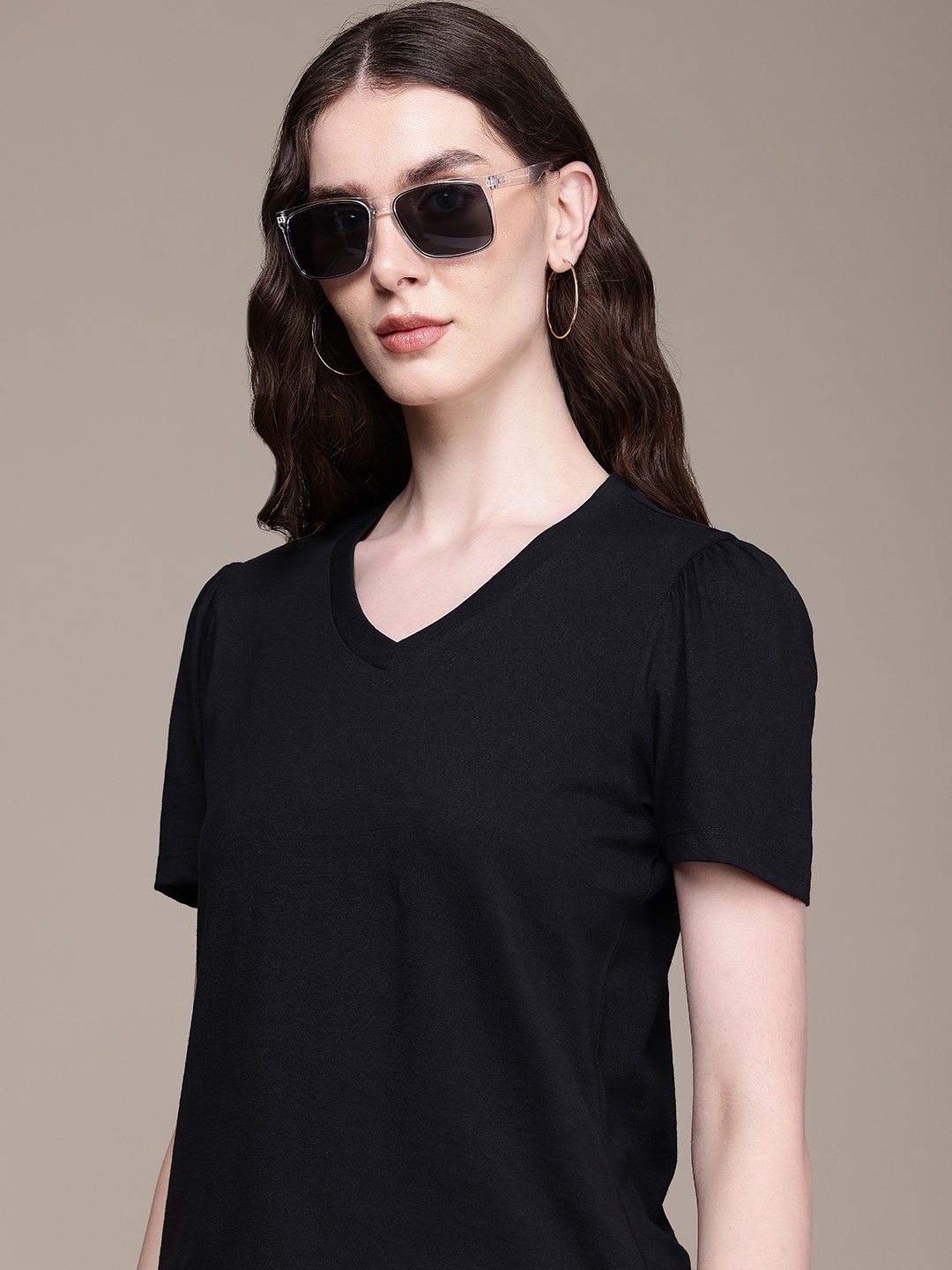 

The Roadster Life Co. Puff Sleeves Top, Black