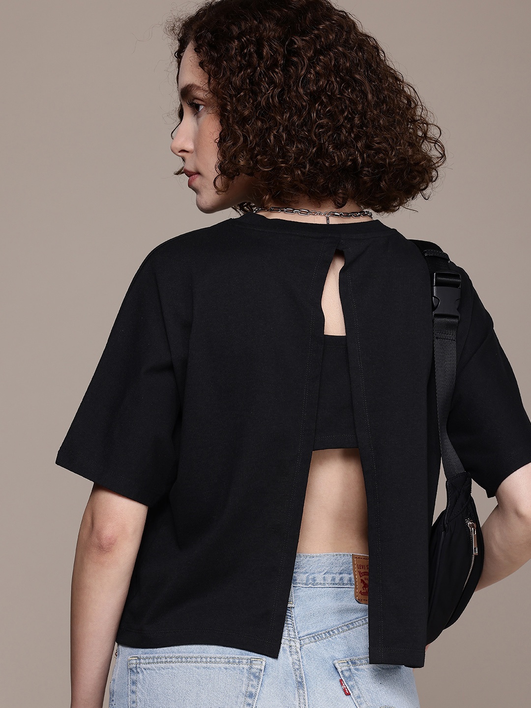 

The Roadster Life Co. Extended Sleeves Styled Back Top, Black