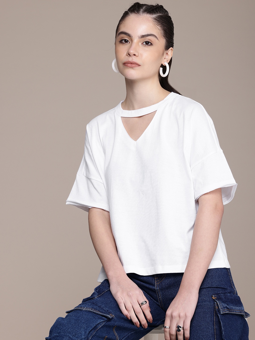 

The Roadster Life Co. Solid Drop Shoulder Sleeves Cut Out Top, White