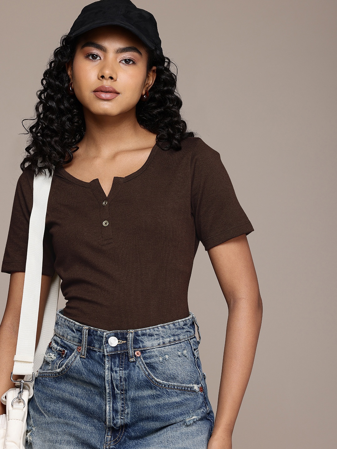 

The Roadster Life Co. Henley Neck Regular Top, Brown