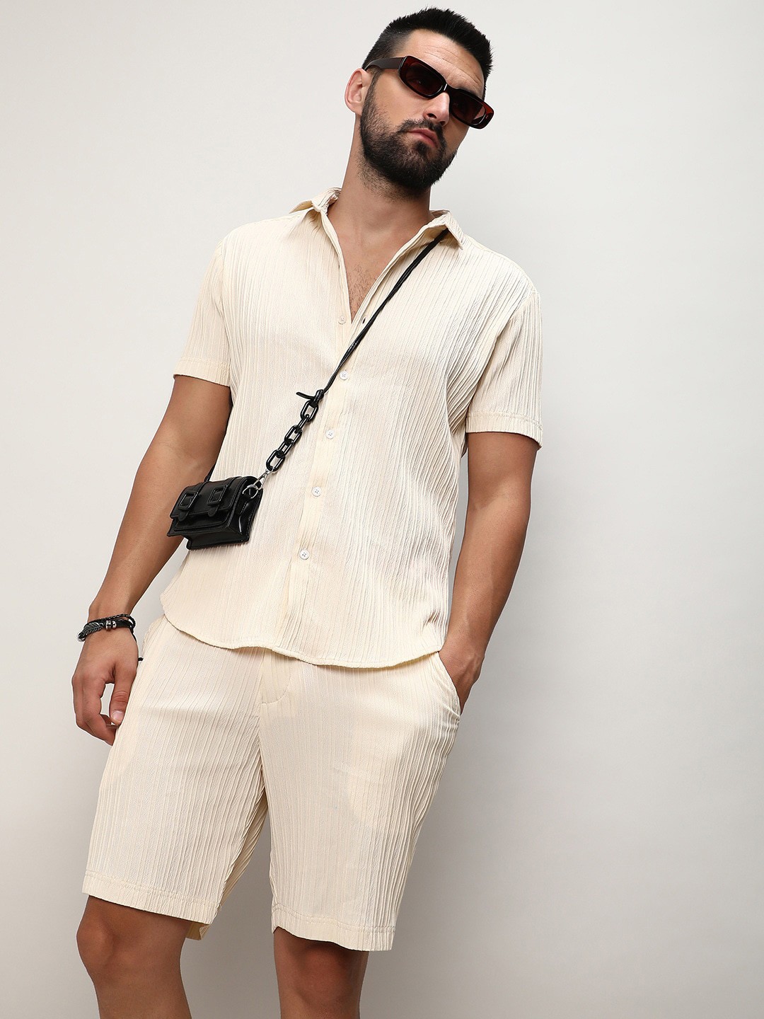 

Campus Sutra Self Design Shirt & Short, Beige