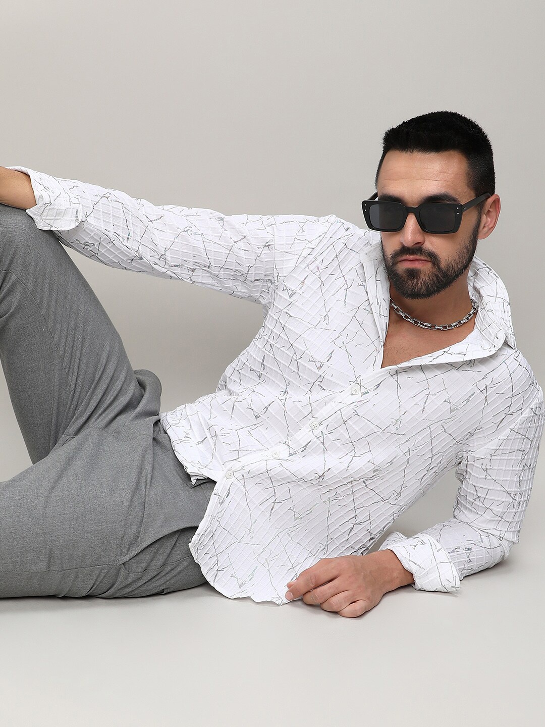 

Campus Sutra Holographic Veined Textured Shirt, White