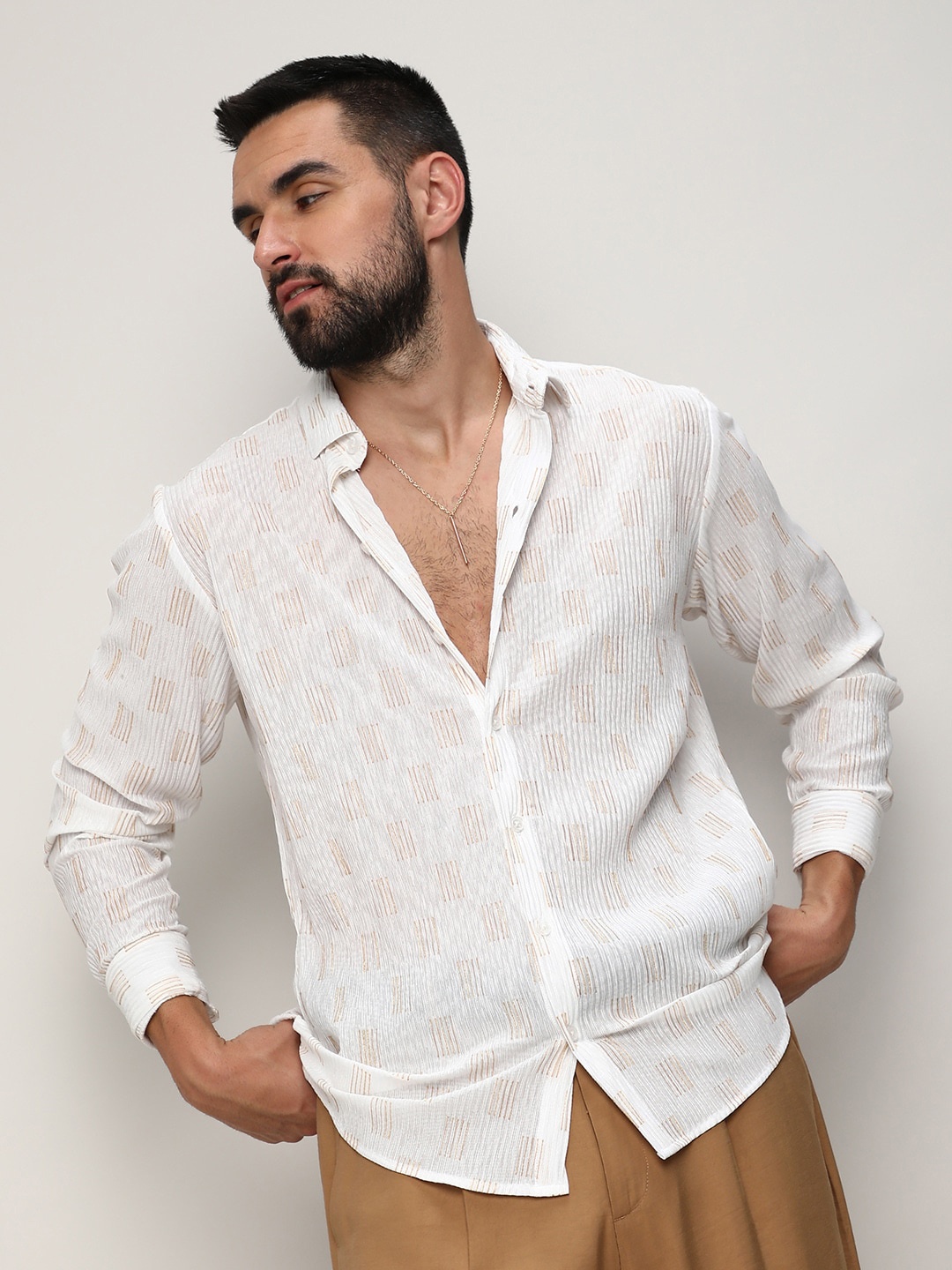 

Campus Sutra Foil-Pleated Shirt, White