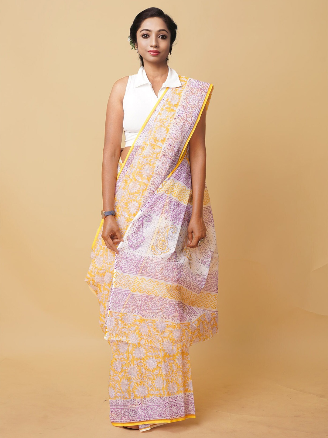 

Unnati Silks Floral Printed Silk Cotton Handloom Kota Saree, Yellow