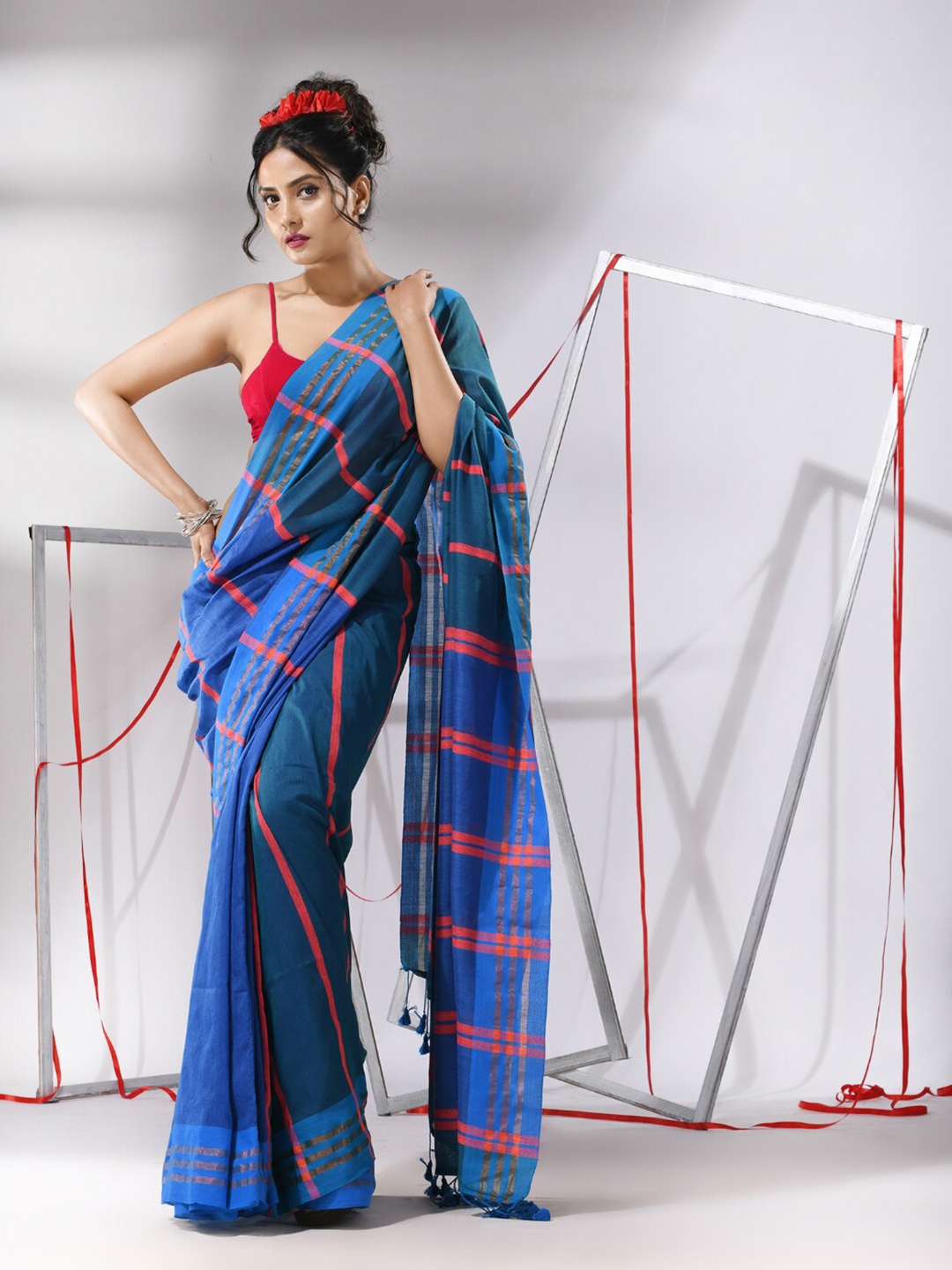 

Charukriti Striped Pure Cotton Saree, Teal