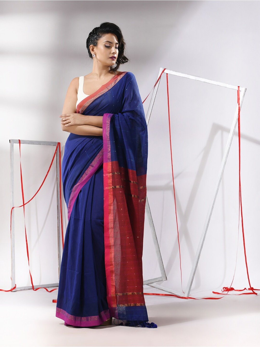 

Charukriti Striped Zari Sequinned Pure Cotton Saree, Blue