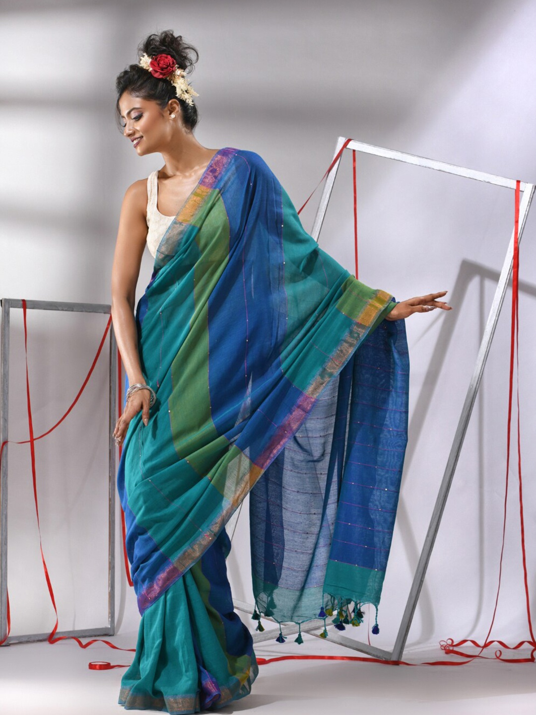 

Charukriti Colourblocked Sequinned Pure Cotton Saree, Blue