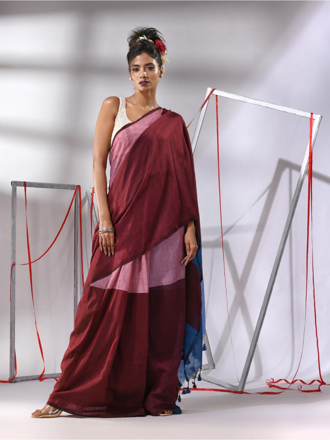 

Charukriti Colourblocked Pure Cotton Saree, Maroon