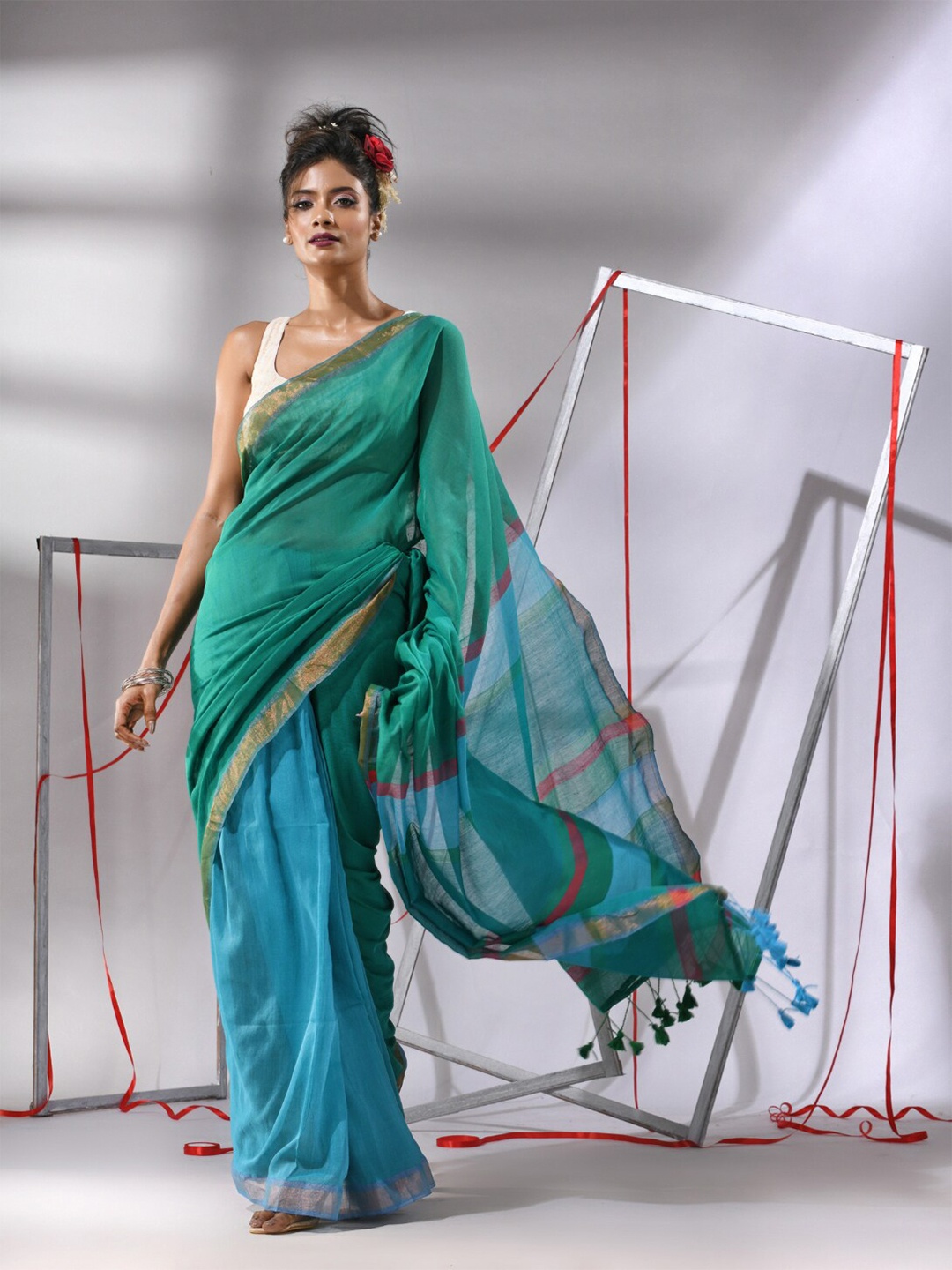 

Charukriti Colourblocked Zari Pure Cotton Saree, Teal