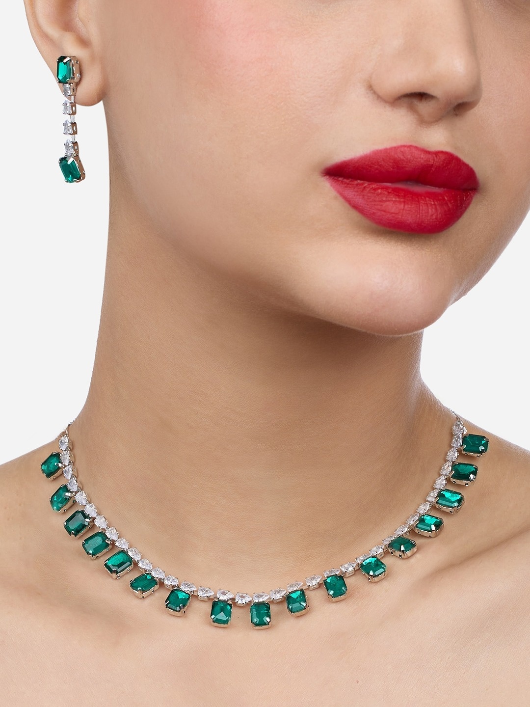 

Zaveri Pearls Stone Studded Jewellery Set, Silver
