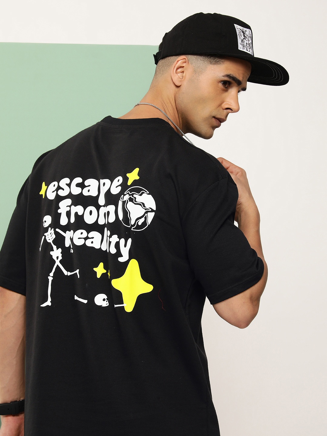 

HOPEPUNK Men Graphic Printed Oversized T-shirt, Black
