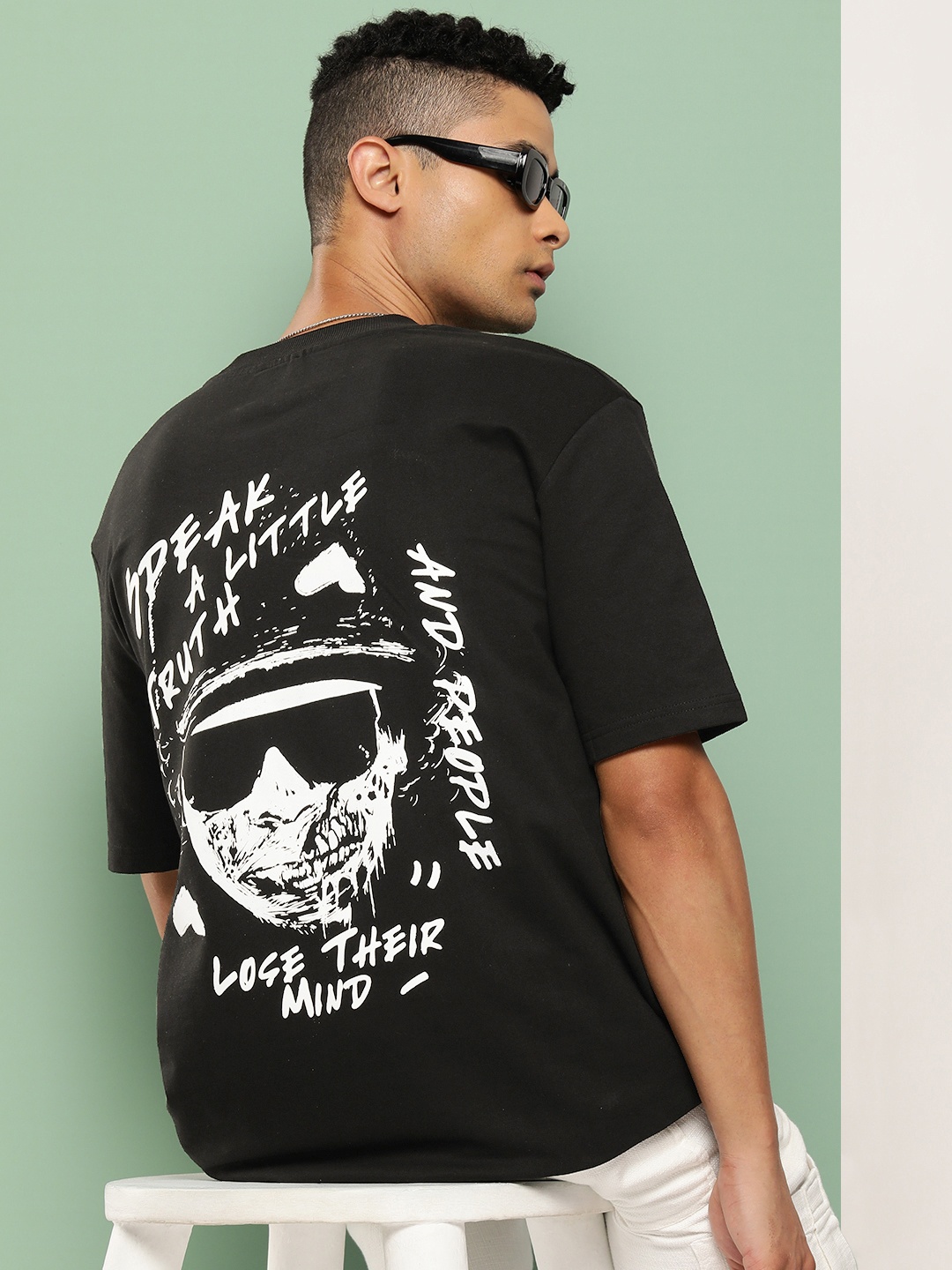 

HOPEPUNK Men Graphic Printed Oversized T-shirt, Black