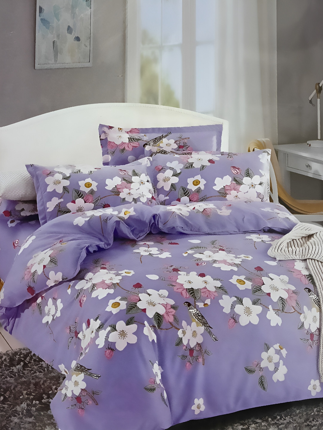 

Signature White & Purple Floral 144 TC Queen Bedsheet with 2 Pillow Covers