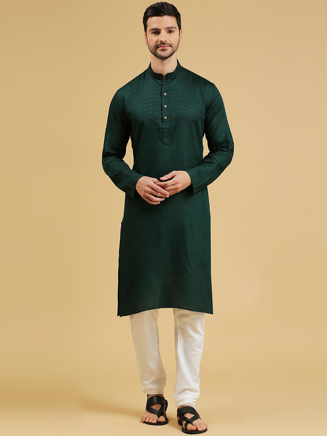 

RAJUBHAI HARGOVINDAS Men Thread Work Dobby Kurta, Green