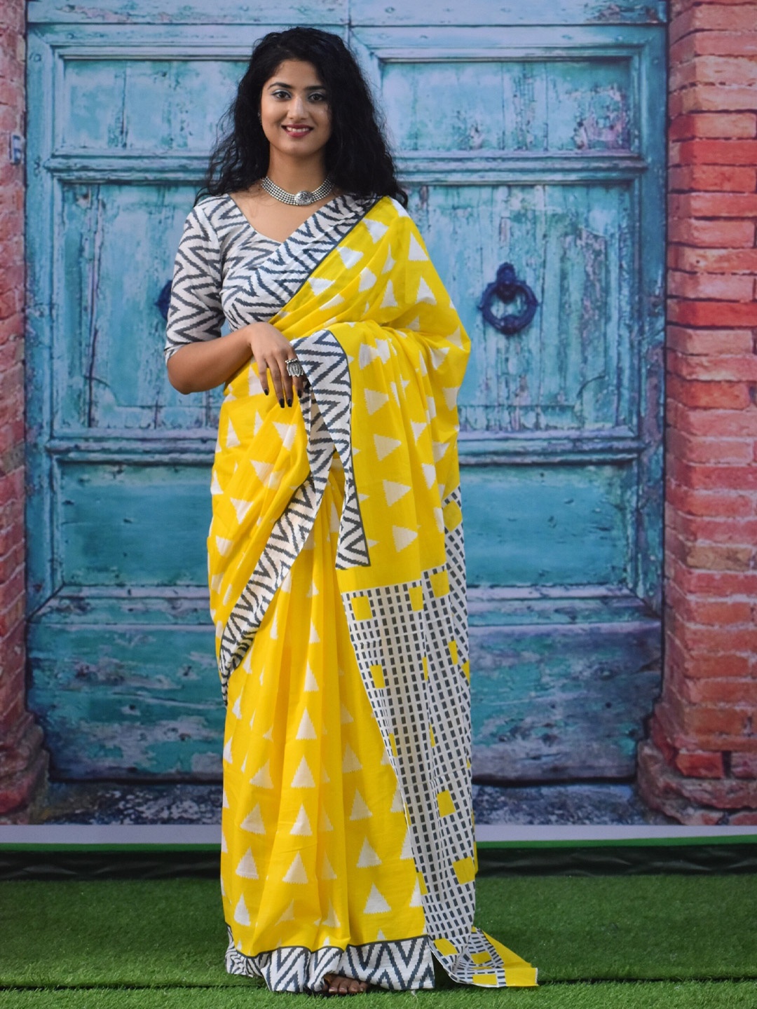 

TROPWEAR Ethnic Motifs Block Printed Mulmul Cotton Ikat Saree, Yellow