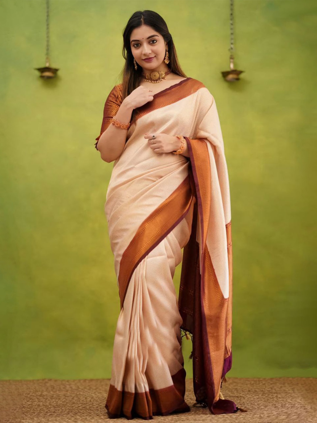 

Areca Designer Woven Design Banarasi Zari Saree, Cream
