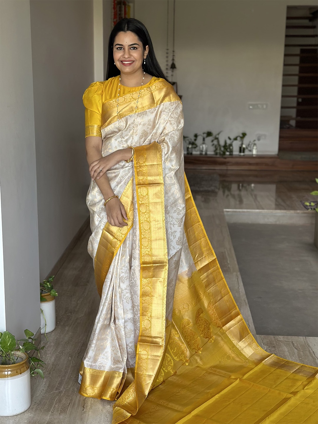

Areca Designer Ethnic Motifs Woven Design Banarasi Zari Saree, Cream