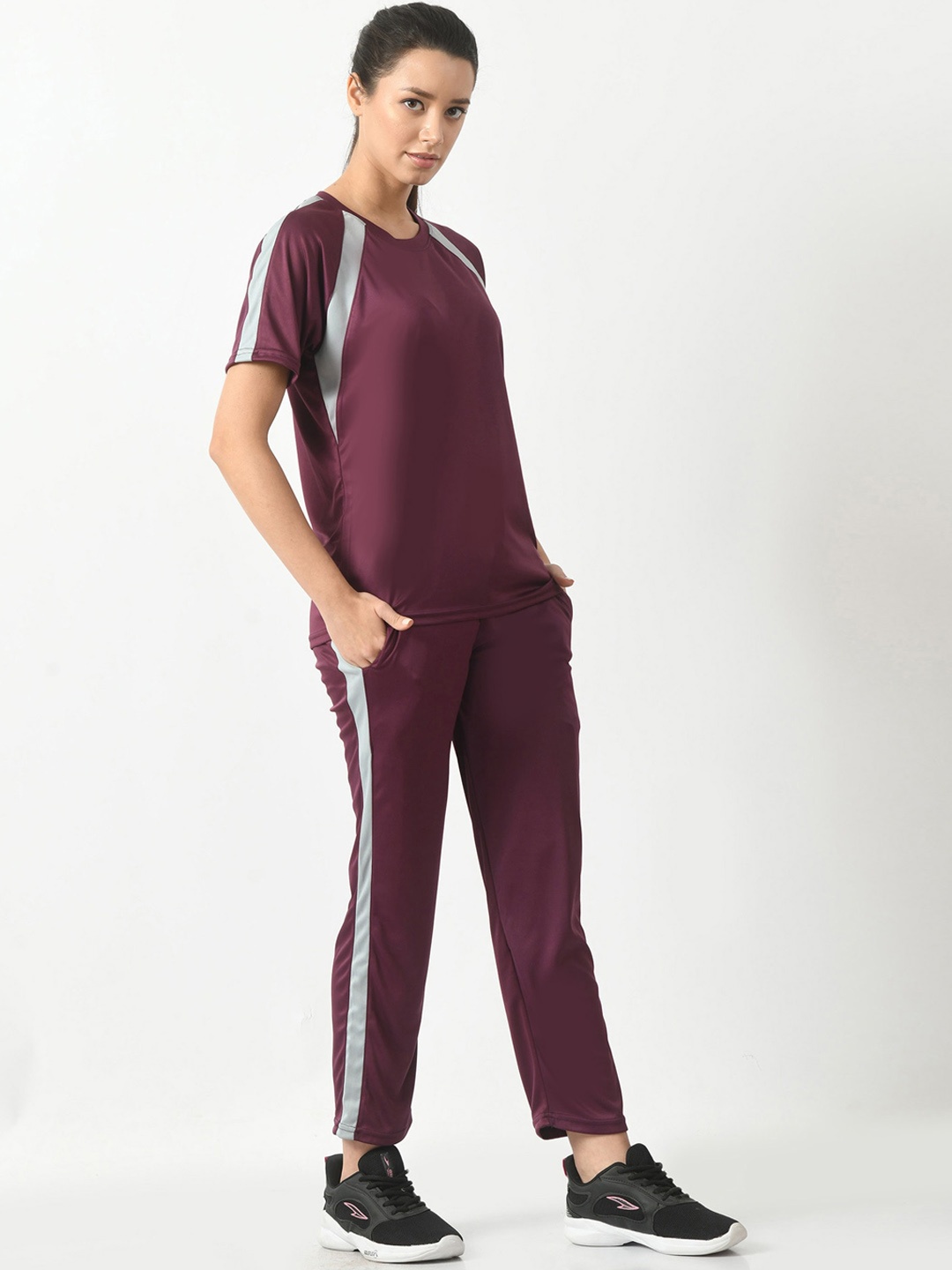 

BAESD Round Neck Short Sleeves Tracksuits, Maroon