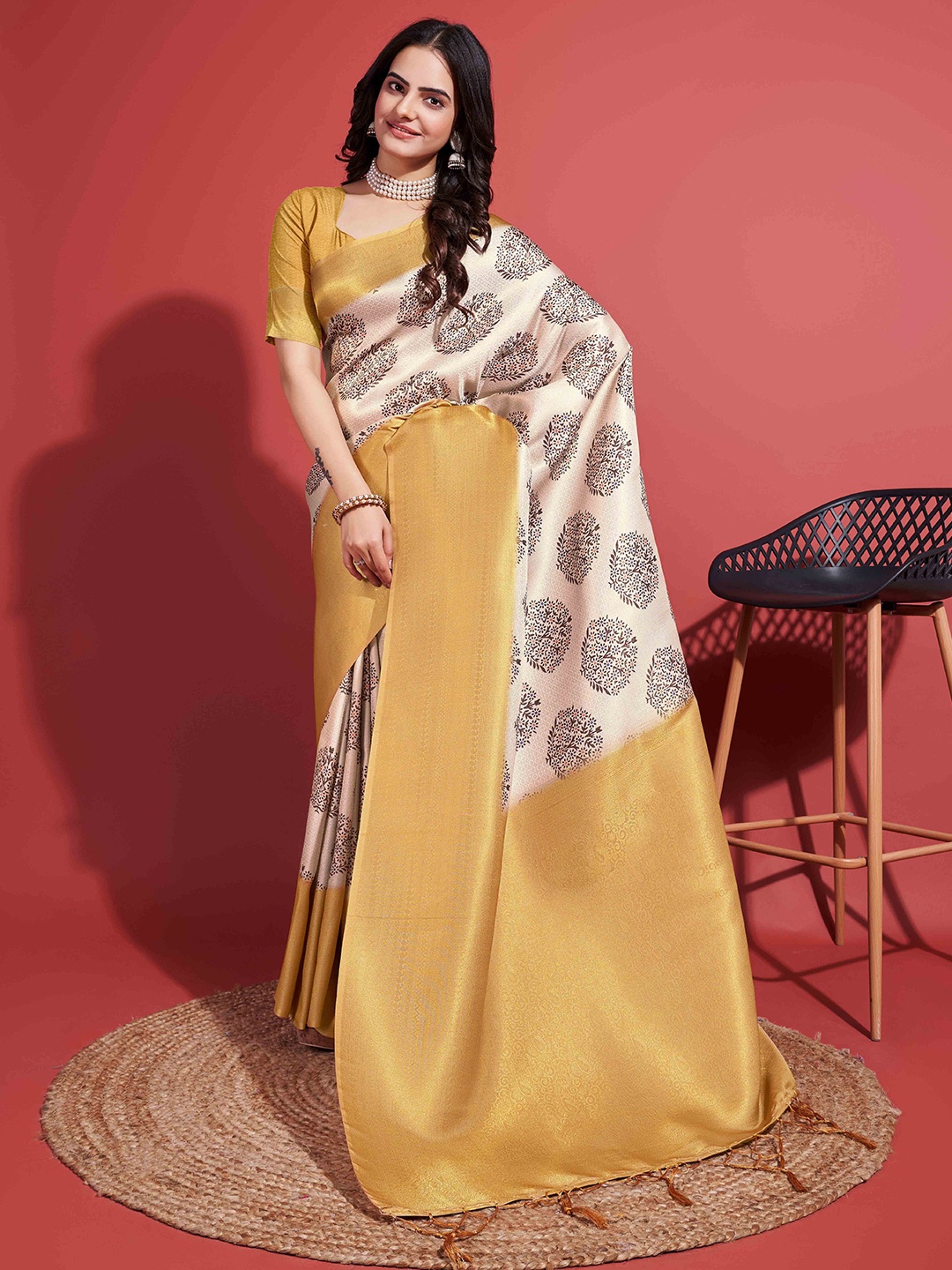 

Mitera Mustard Yellow Floral Woven Design Zari Kanjeevaram Saree