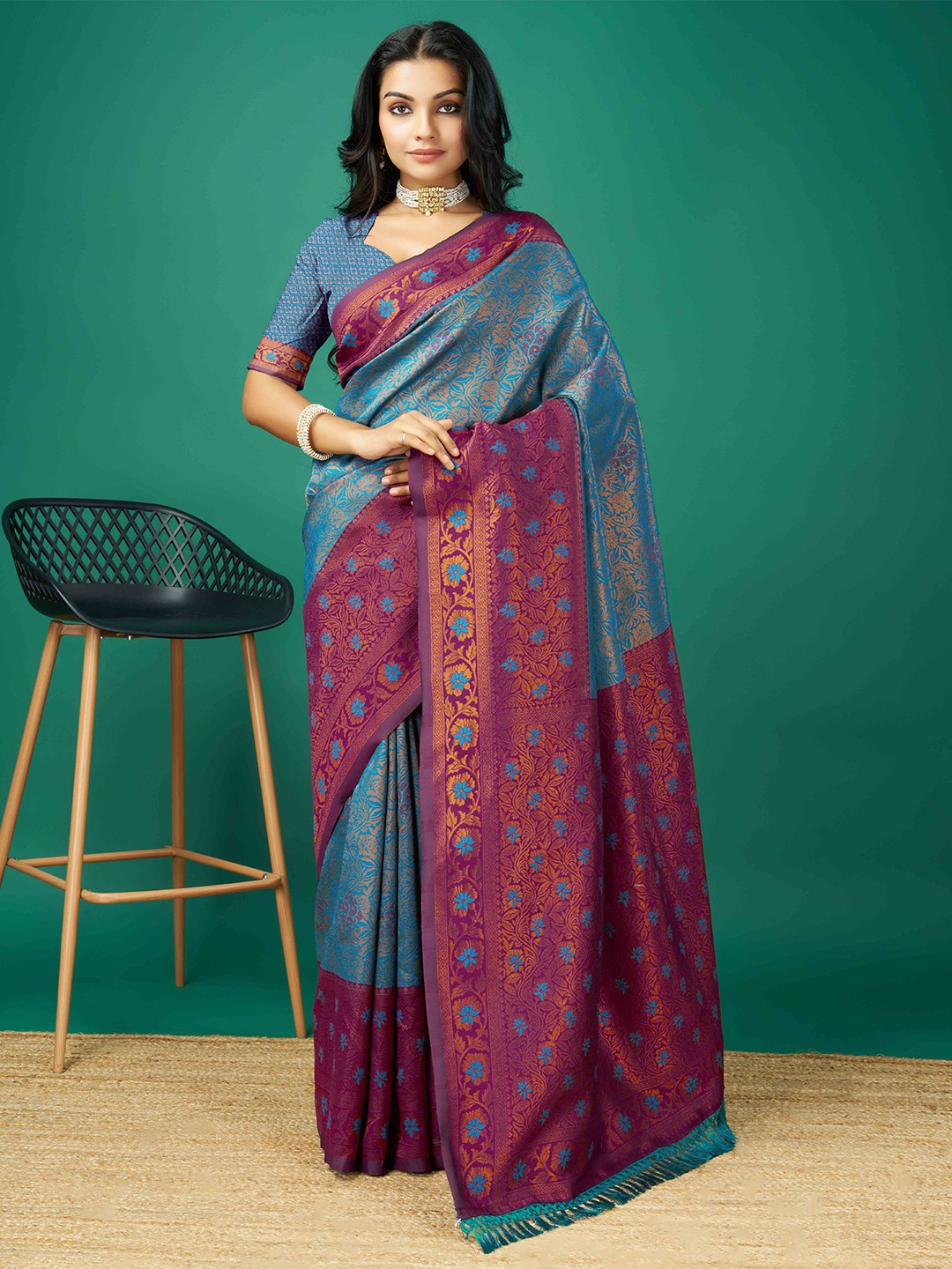 

Mitera Ethnic Motifs Woven Design Zari Saree, Blue