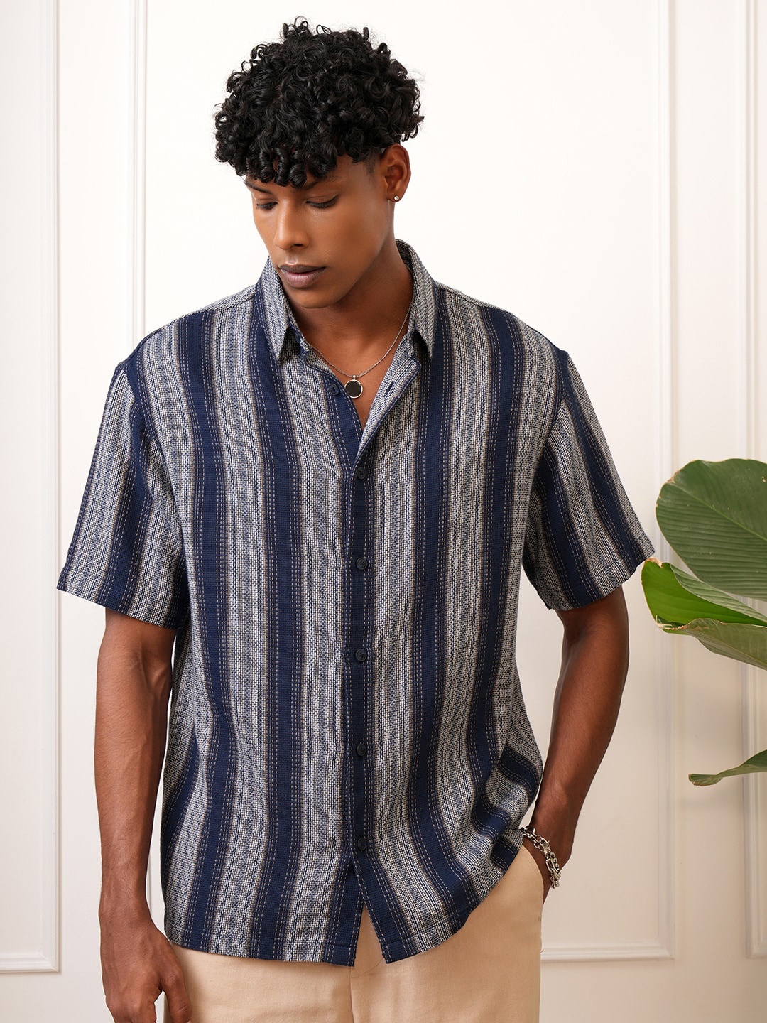 

LOCOMOTIVE Premium Mocklino Dobby Textured Oversized Fit Shirt, Navy blue