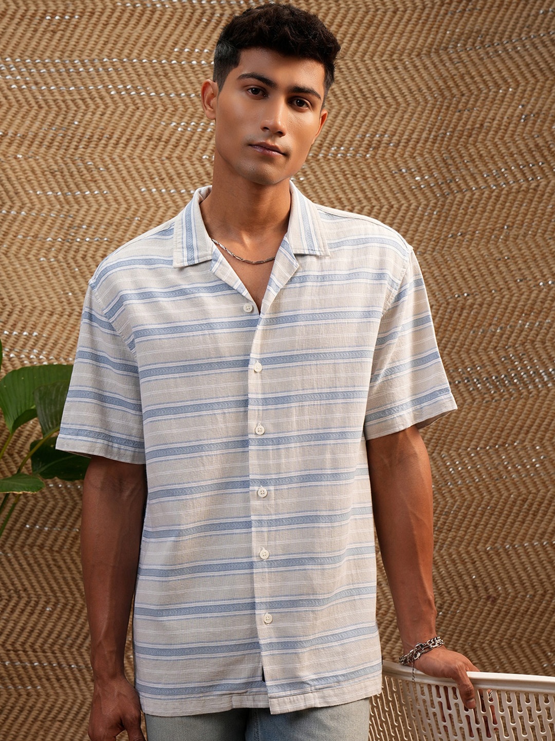 

LOCOMOTIVE Premium Dobby Textured Striped Cuban Collar Relaxed Shirt, Cream