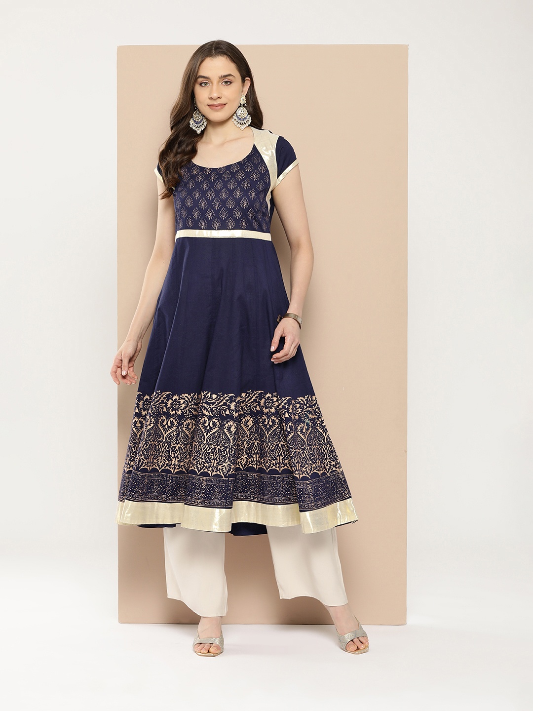 

MBE Women Ethnic Motifs Printed Gotta Patti Anarkali Kurta, Navy blue