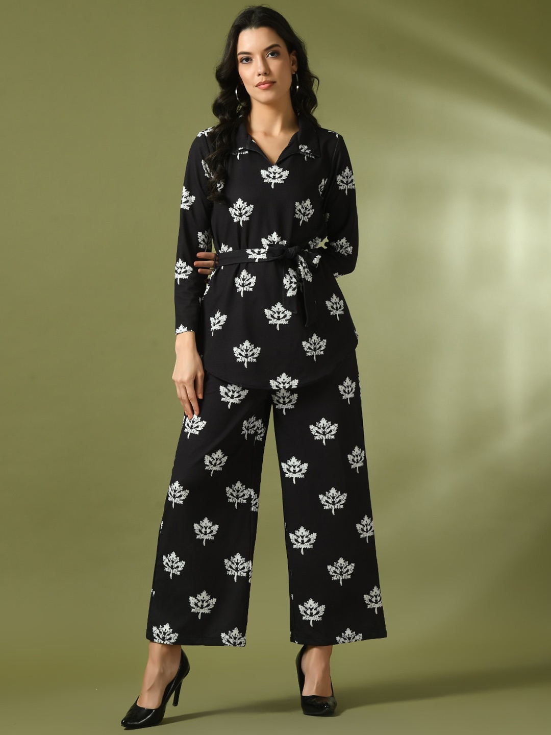 

HERE&NOW Valentino Black & White Floral Printed Shirt Collar Tunic & Trousers