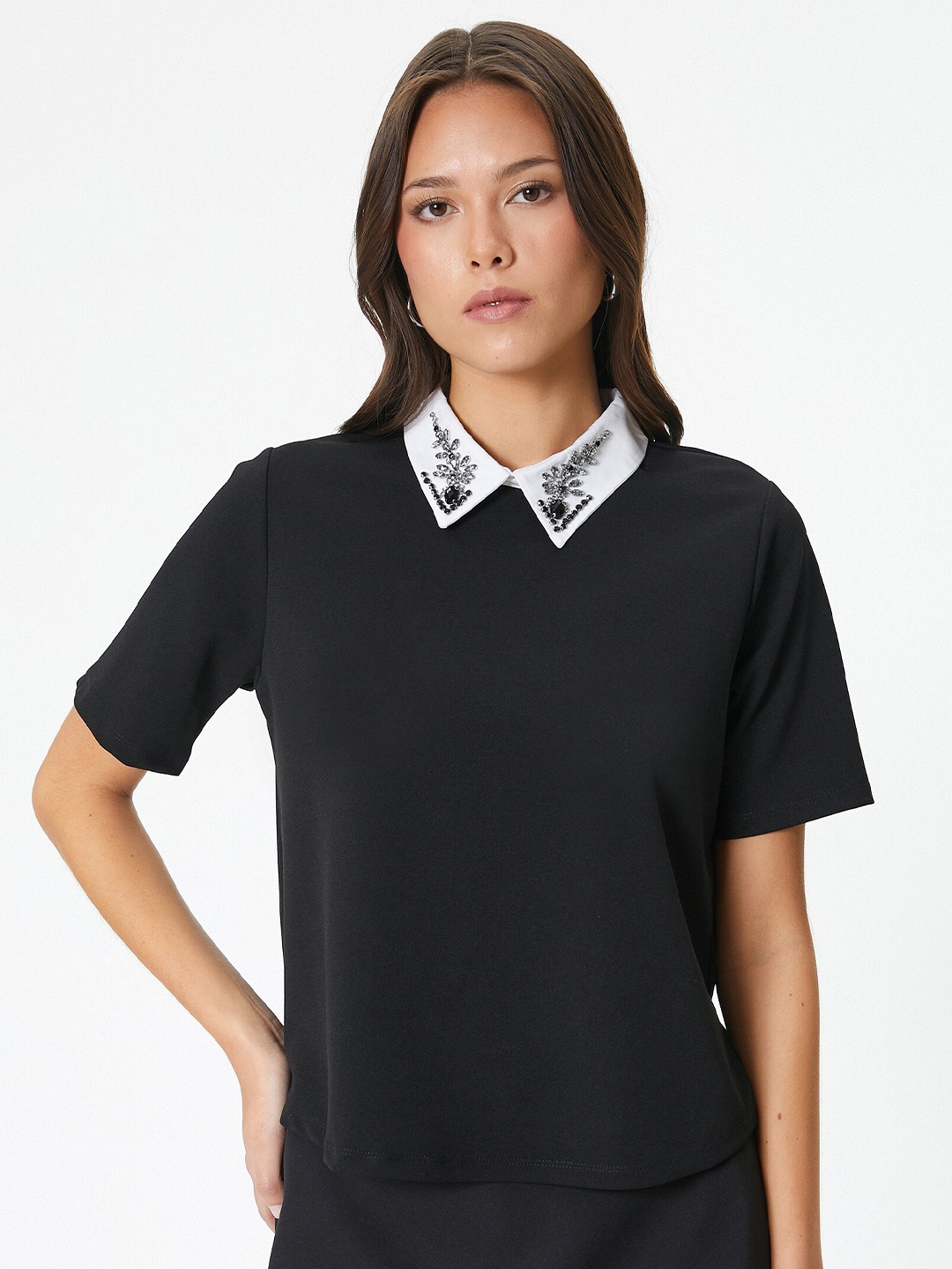 

Koton Women V-Neck Raw Edge T-shirt, Black