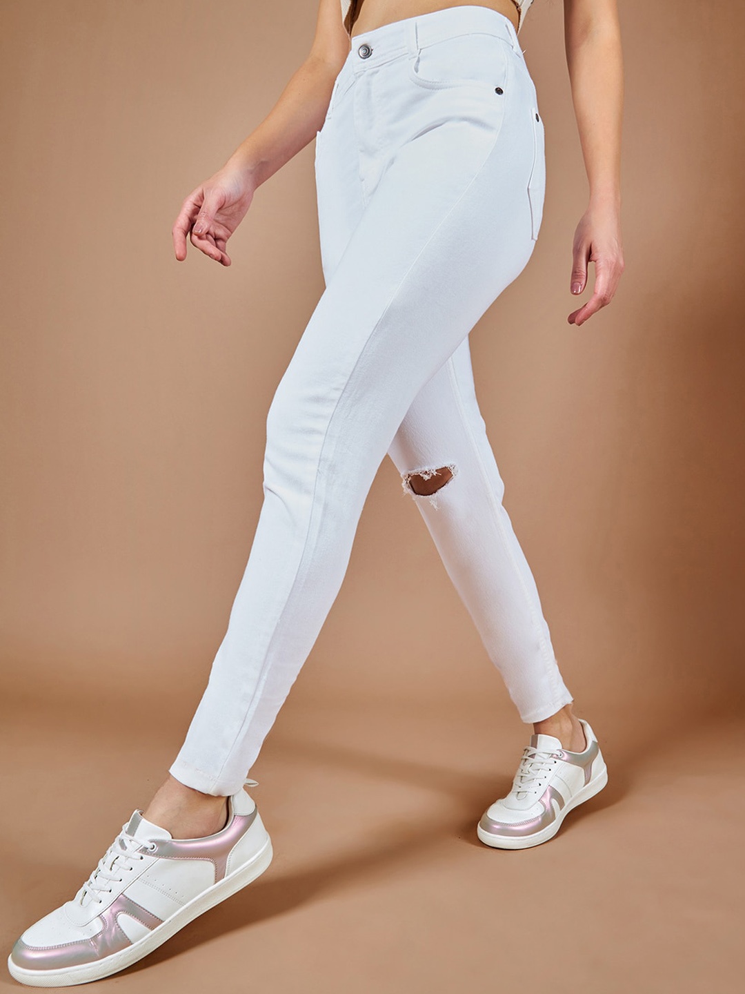 

The Roadster Lifestyle Co. Women Skinny-Fit Slash Knee Stretchable Jeans, White