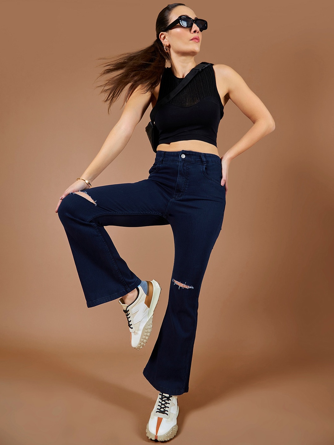 

The Roadster Lifestyle Co. Women Bootcut-Fit Slash Knee Stretchable Jeans, Blue