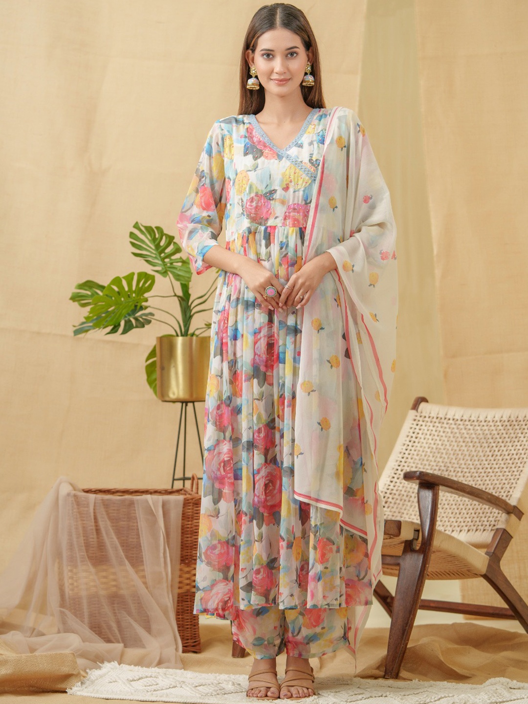 

Ishin V-Neck Floral Printed Angrakha Kurta with Palazzos & Dupatta, White