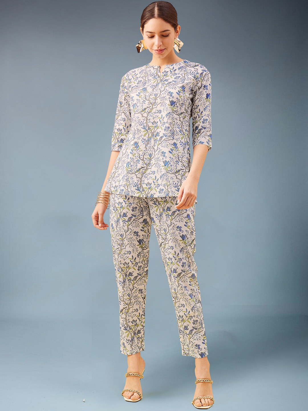 

DressBerry White Floral Printed Notched Neck Top With Trouser