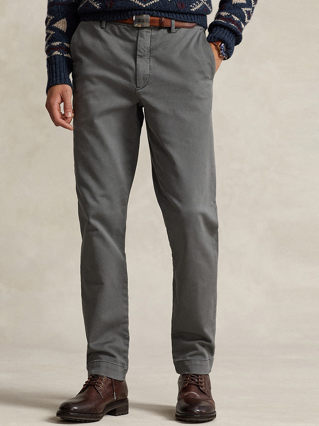 

Polo Ralph Lauren Men Slim-Fit Mid-Rise Easy Wash Regular Trousers, Grey