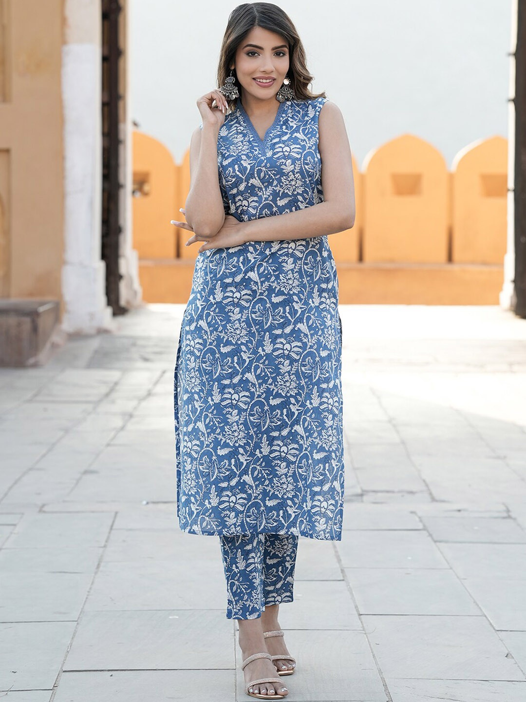 

KALINI Floral Printed Regular Gotta Patti Pure Cotton Kurta with Trouser, Blue