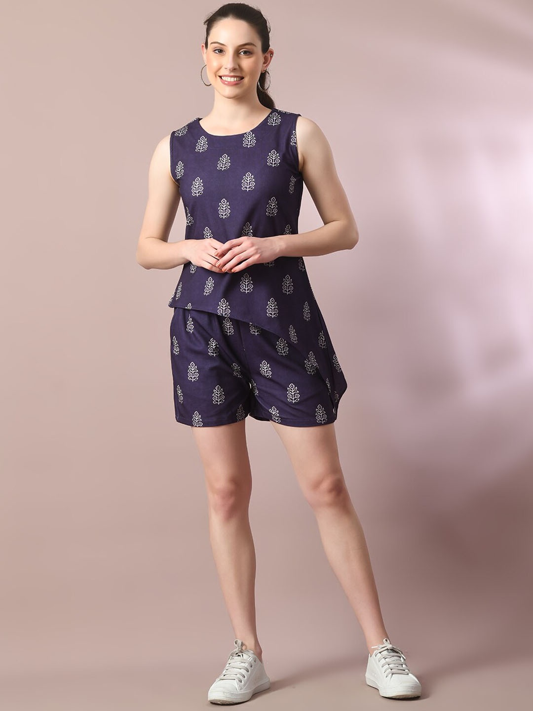 Myshka Valentino Printed Round Neck Embellished Top With Shorts, Blue