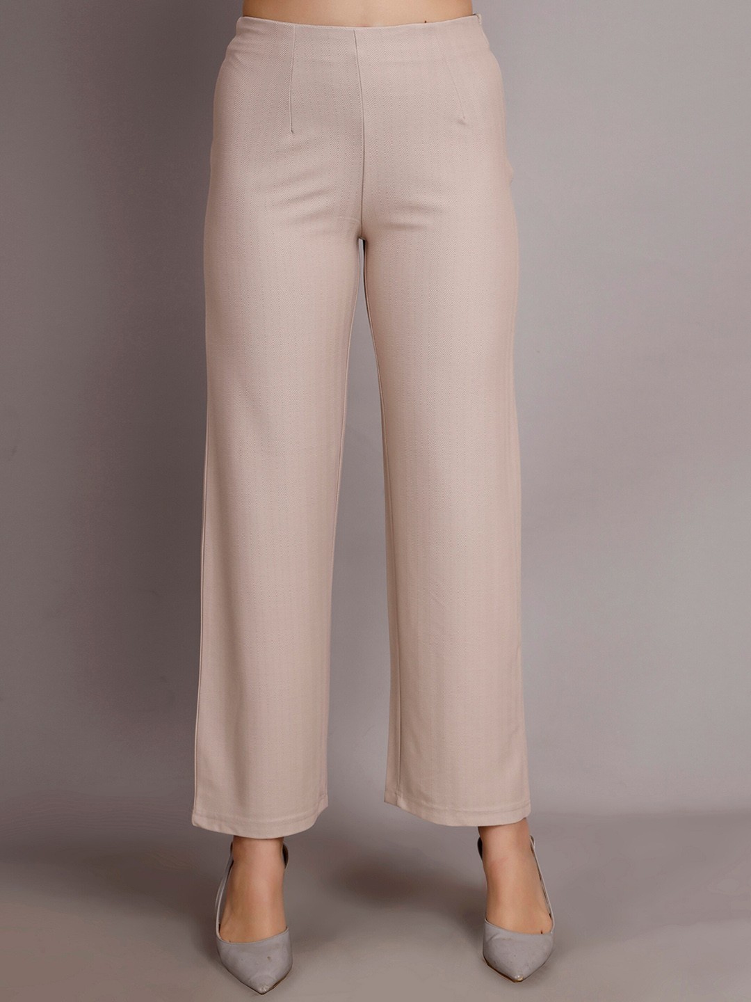 

VISO Women Slim Fit Trousers, Beige