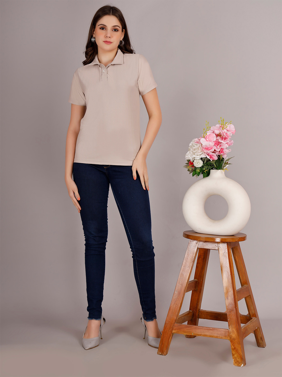 

VISO Women Polo Collar Pockets T-shirt, Beige