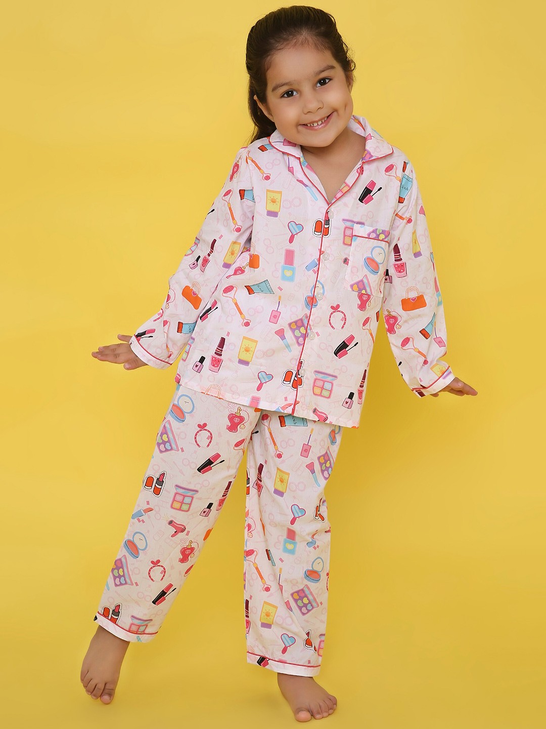 

Knitting Doodles Girls Printed Pure Cotton Night suit, White