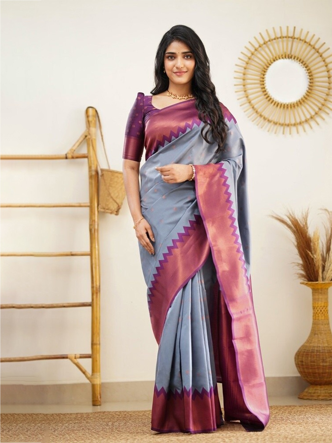 

Glorisa Ethnic Motif Woven Design Zari Pure Silk Kanjivaram Saree, Grey