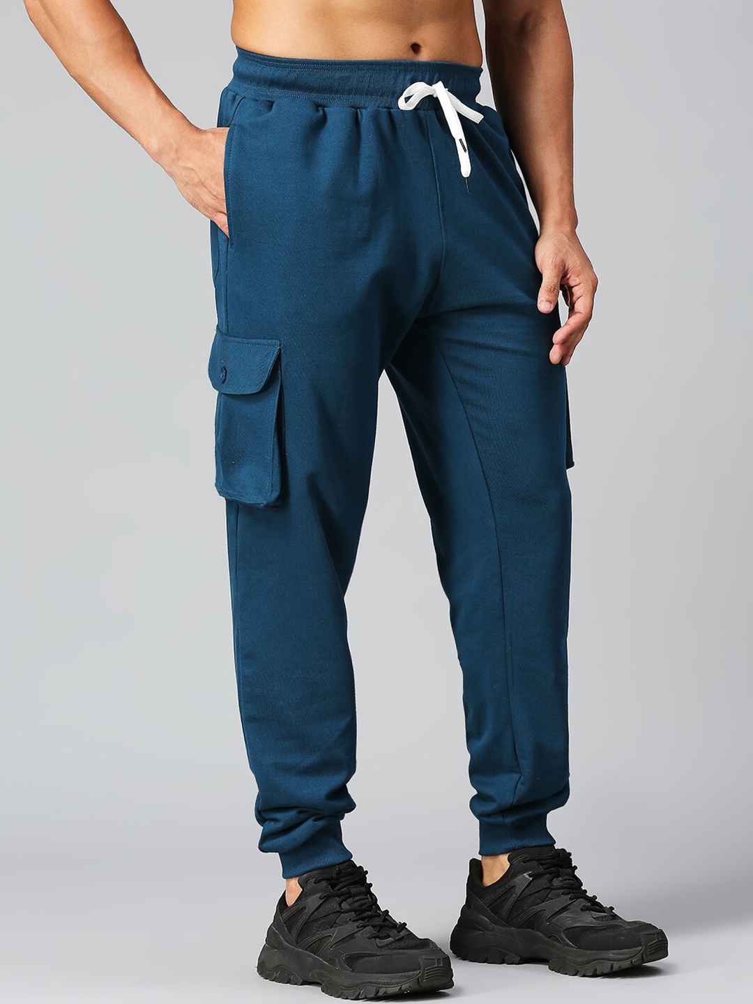 

AESTHETIC NATION Men Pure Cotton Cargo Joggers, Blue