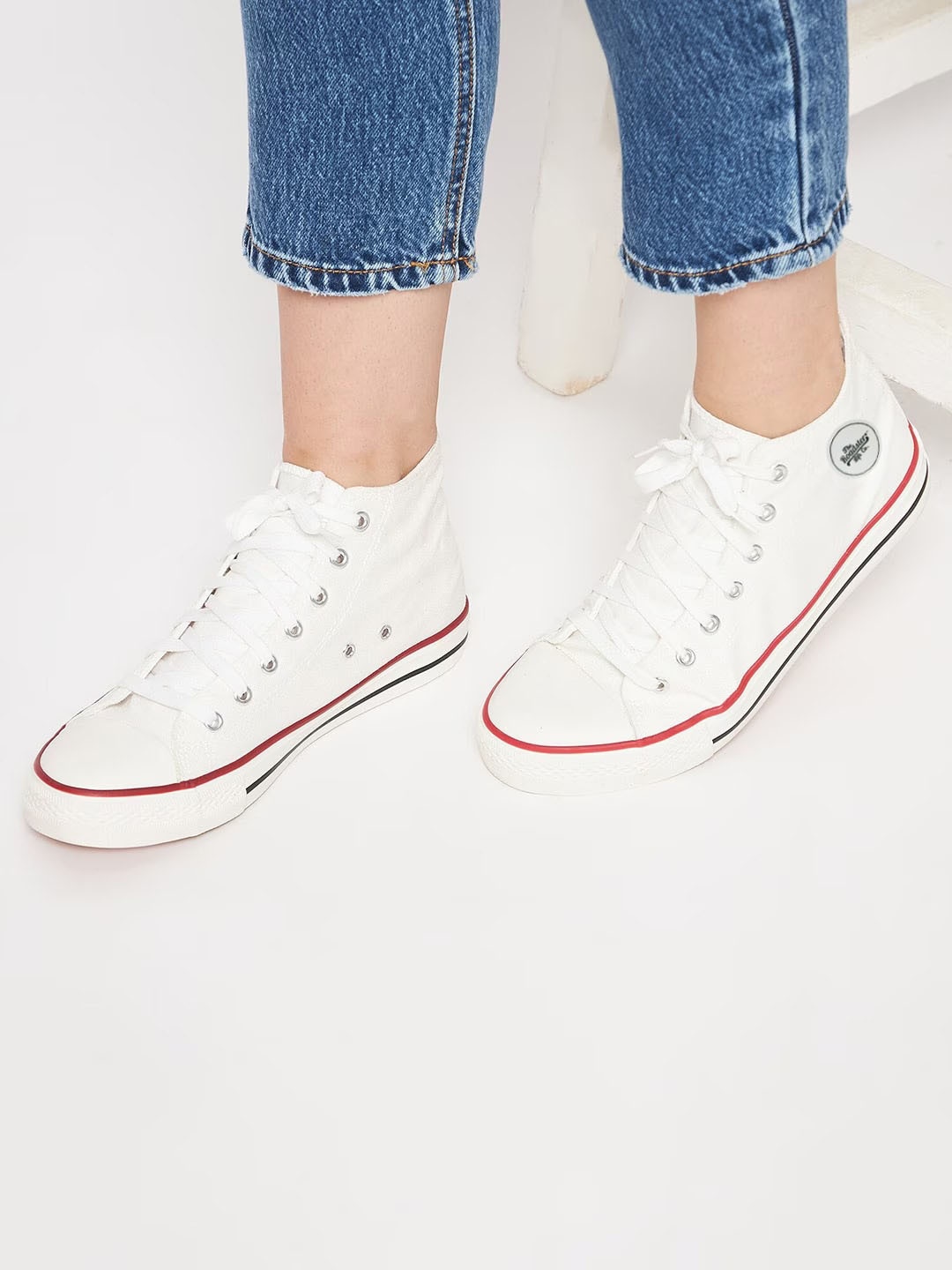 

The Roadster Lifestyle Co. Women White Mid-Top Canvas Sneakers