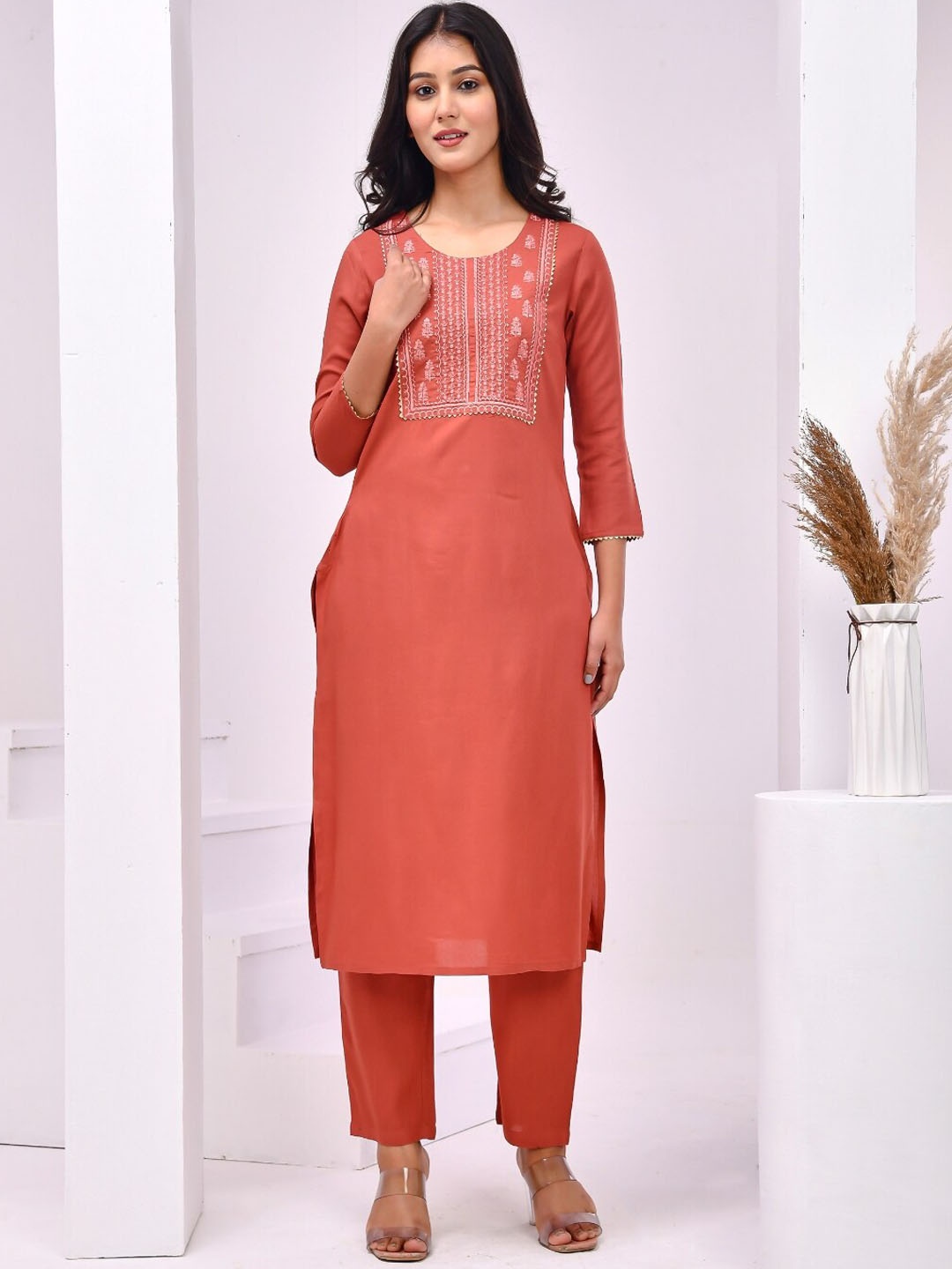 

Aspriya Ethnic Motifs Embroidered Regular Thread Work Straight Kurta With Trousers, Rust