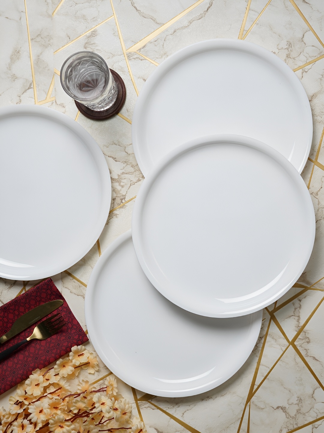 

CDI White & 6 Pieces Melamine Glossy Plates