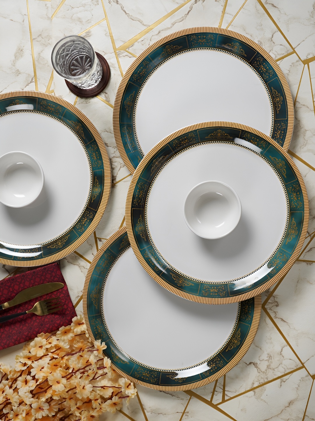 

CDI White & Green 12 Pieces Printed Melamine Glossy Dinner Set