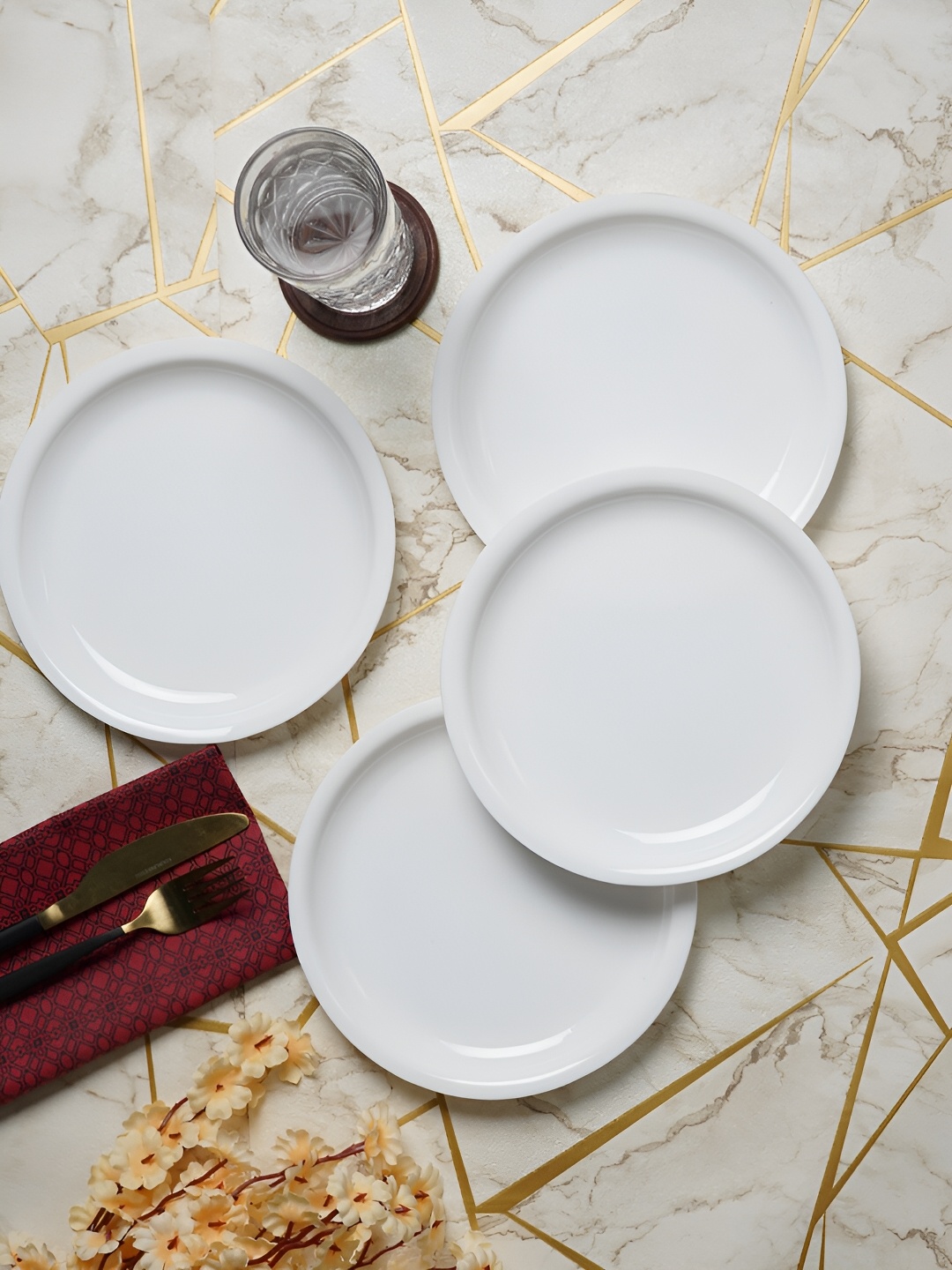 

CDI White & 6 Pieces Melamine Glossy Plates