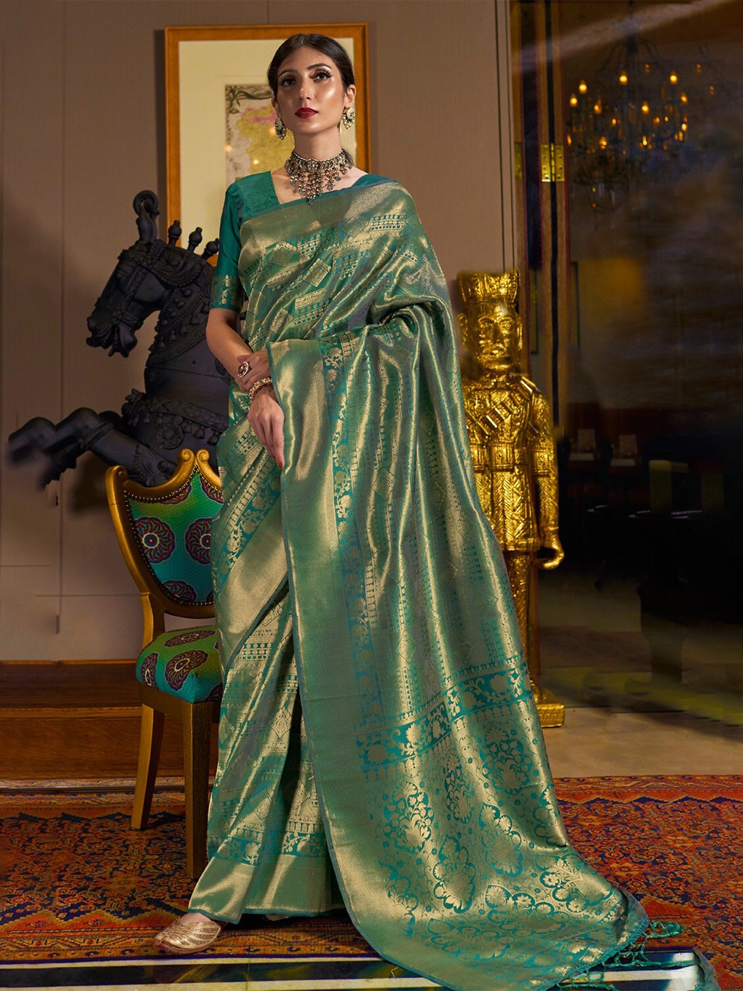 

DEVATITHI Ethnic Motifs Zari Kanjeevaram Saree, Green