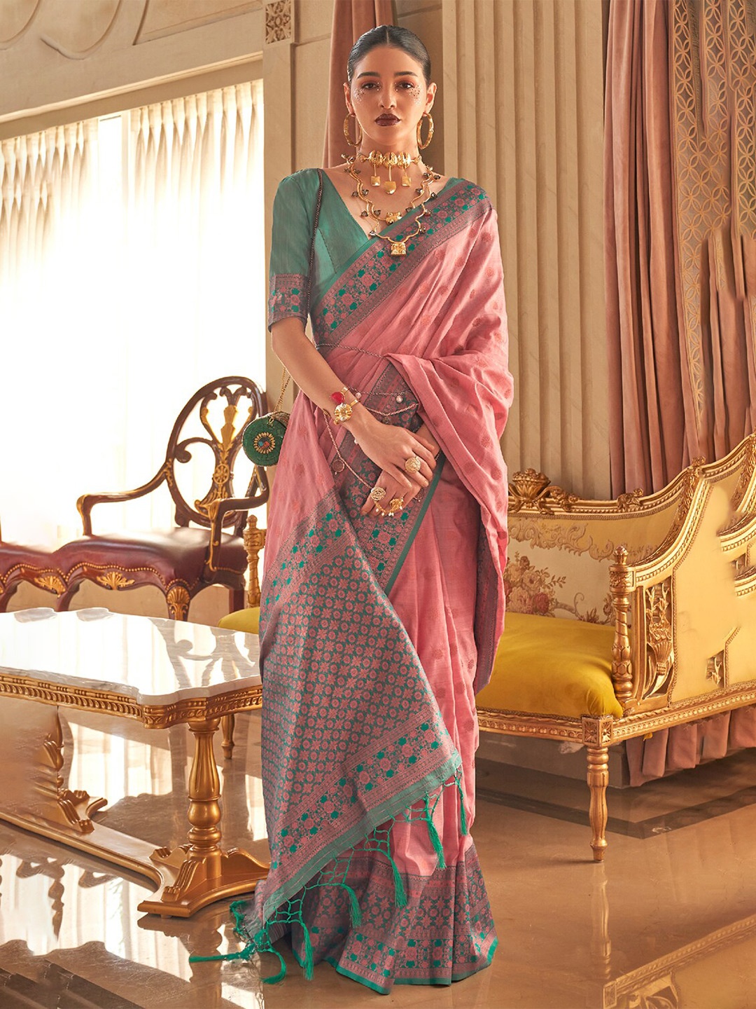 

DEVATITHI Ethnic Motifs Zari Banarasi Saree, Pink