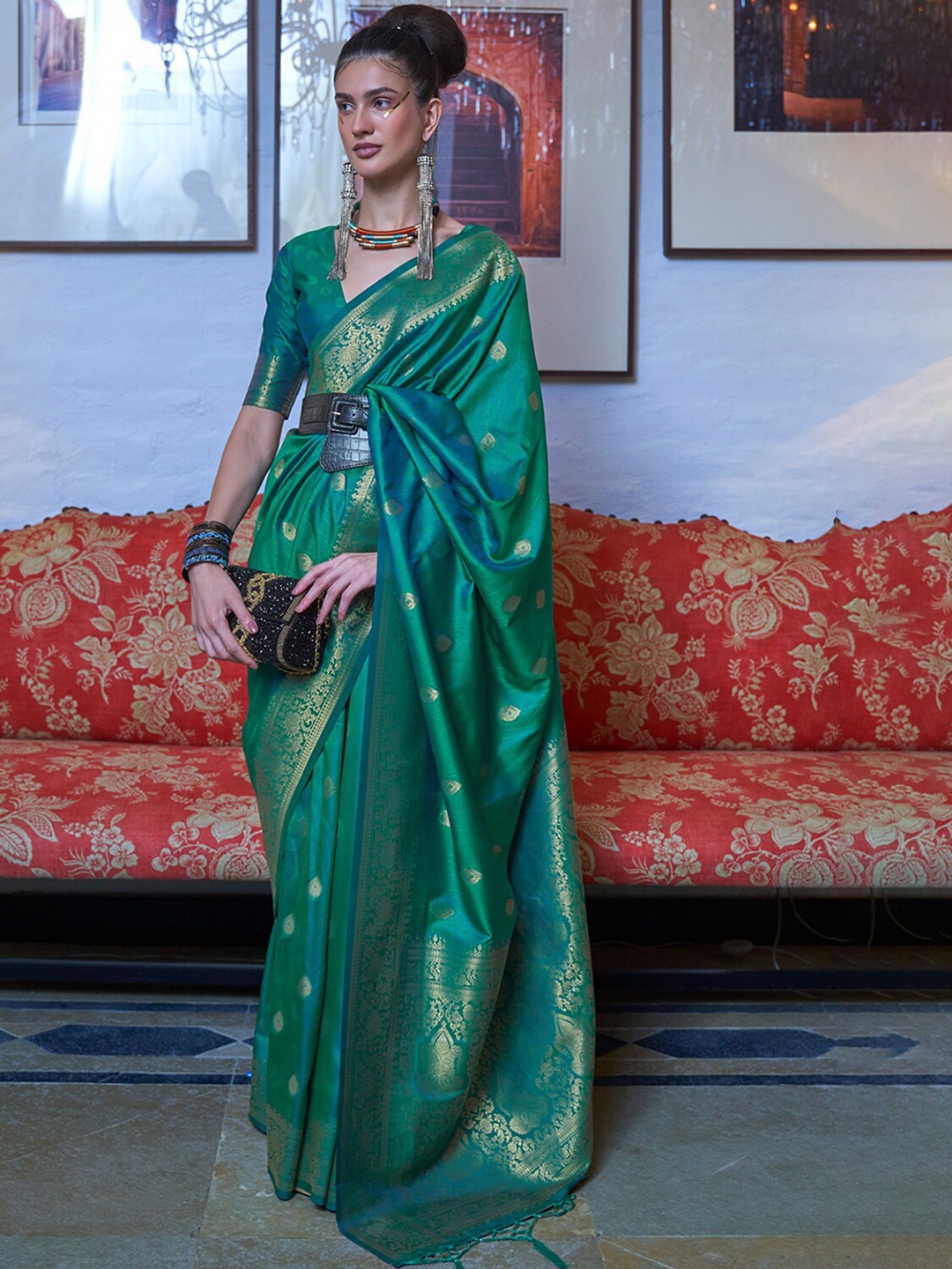 

DEVATITHI Ethnic Motifs Zari Banarasi Saree, Green
